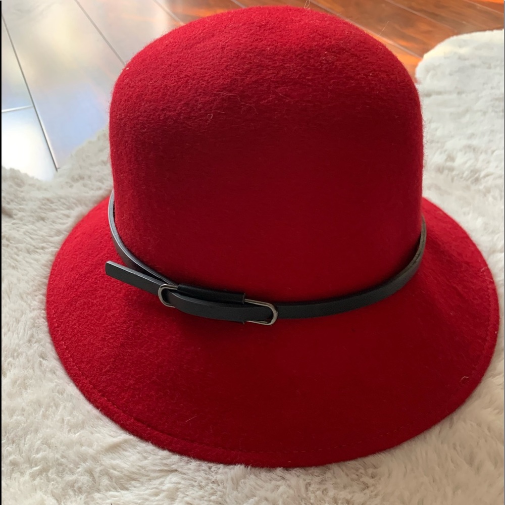 Beautiful chic red felt hat